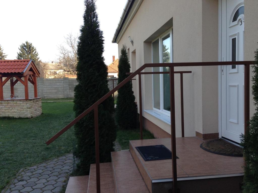 Kocsis Apartman es Camping photo