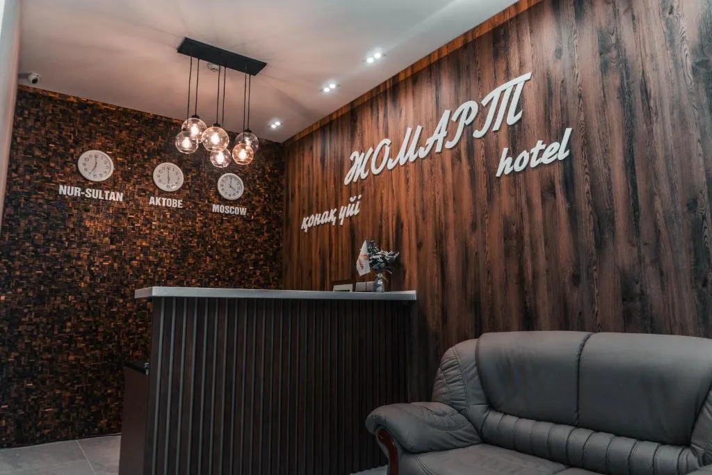 ЖОМАРТ, hotel v destinaci Aktobe