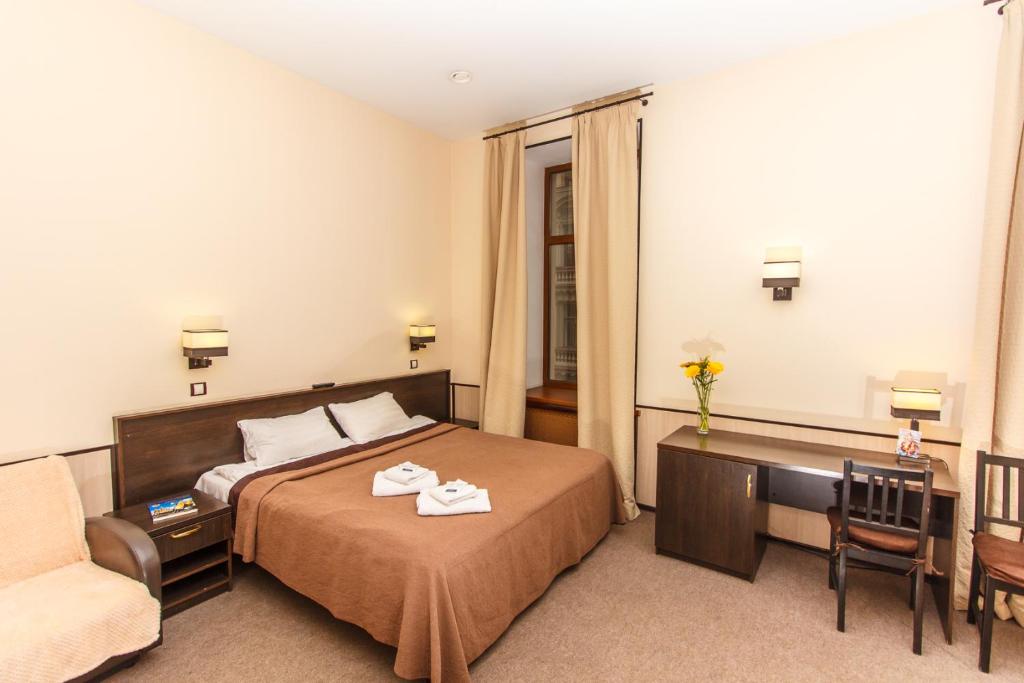 Белая ночь — Hotel in Saint Petersburg