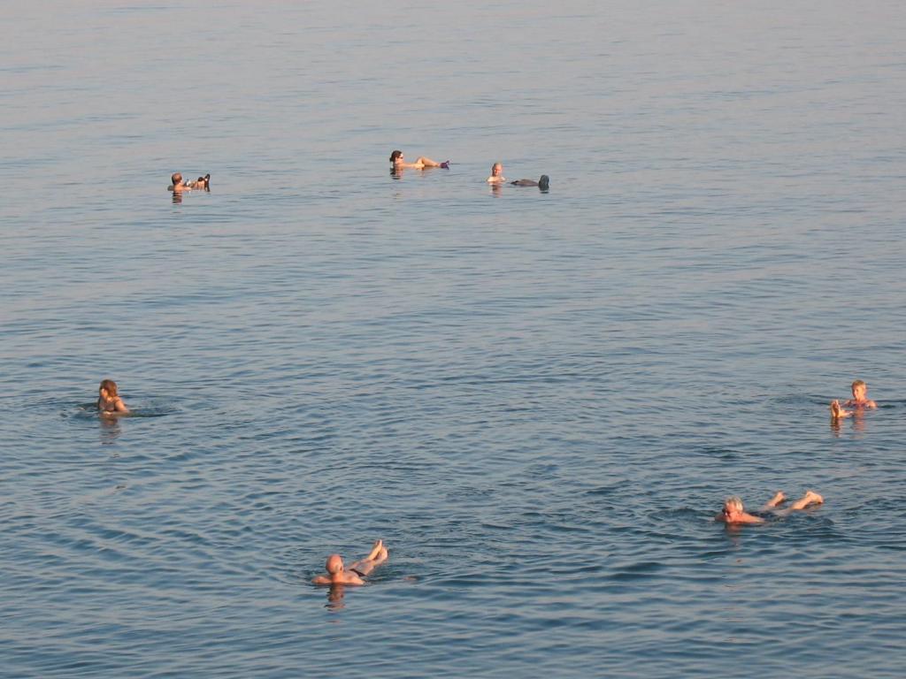 NEVE ZOHAR DEAD SEA — Hotel in Dead Sea