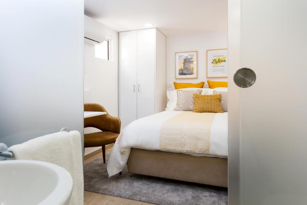 Airport - Std 2 - Ar Condicionado - Cave 20m2 215ft2 - Full Equipped - Ring Bell E, Olivais