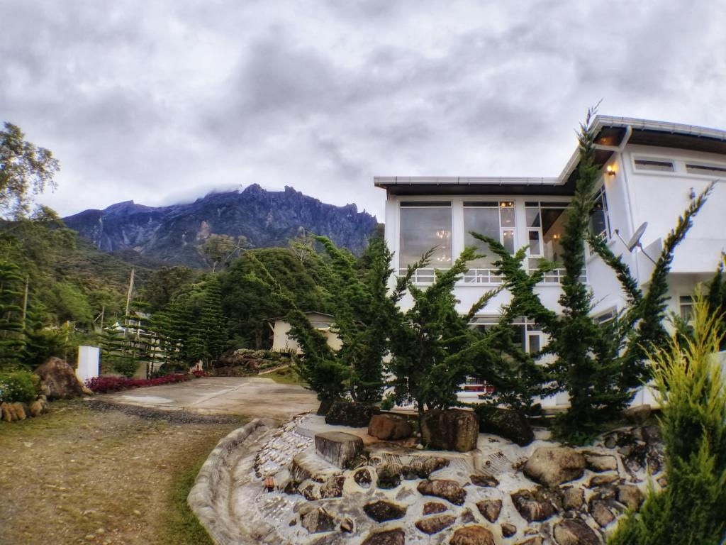 Sling N Stone Vacation Homes, Mt Kinabalu — Hotel in Kinabalu National Park