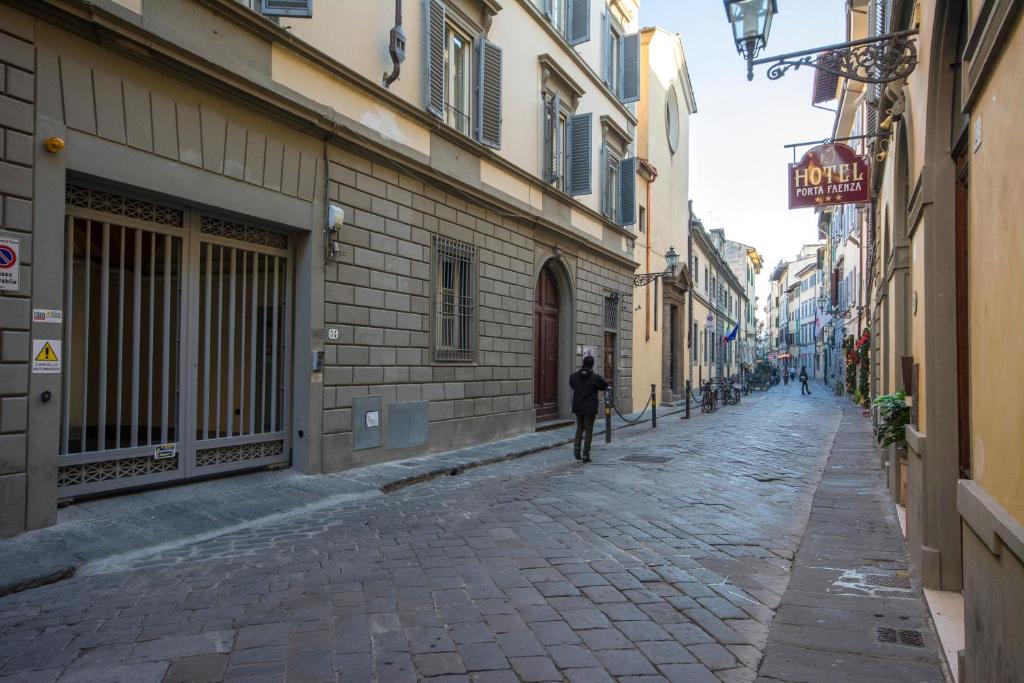 Borgo Guelfo II - 4