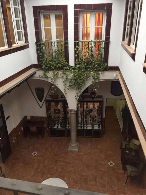 Hotel Carlos V Jerez by Vivere Stays - 5