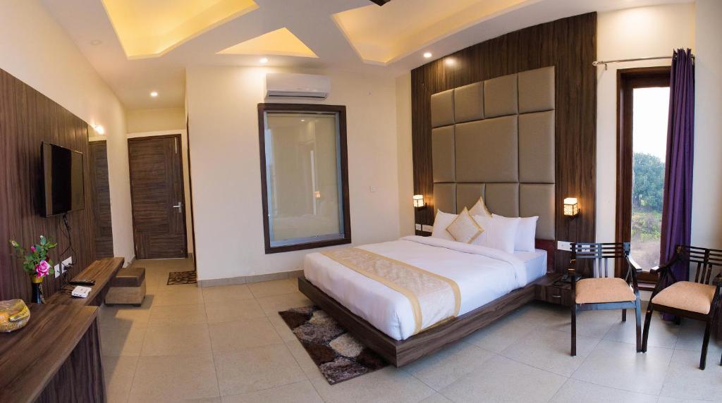 The Darien Resort photo