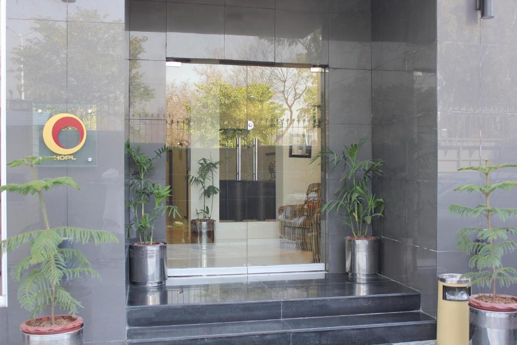 Entrance, Hotel One Super in Islamabad