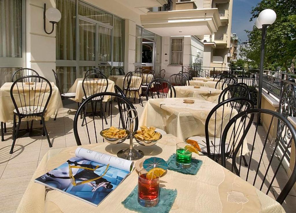 Hotel Savoia - 4
