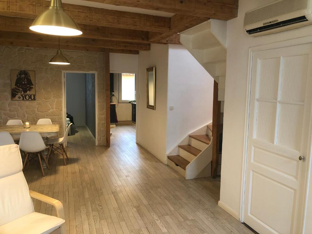 Duplex La Ciotat - superbe 85 m2 - 6 pers - 3 chambres - Climatisation - Vue mer et proche du vieux port La Ciotat - 5