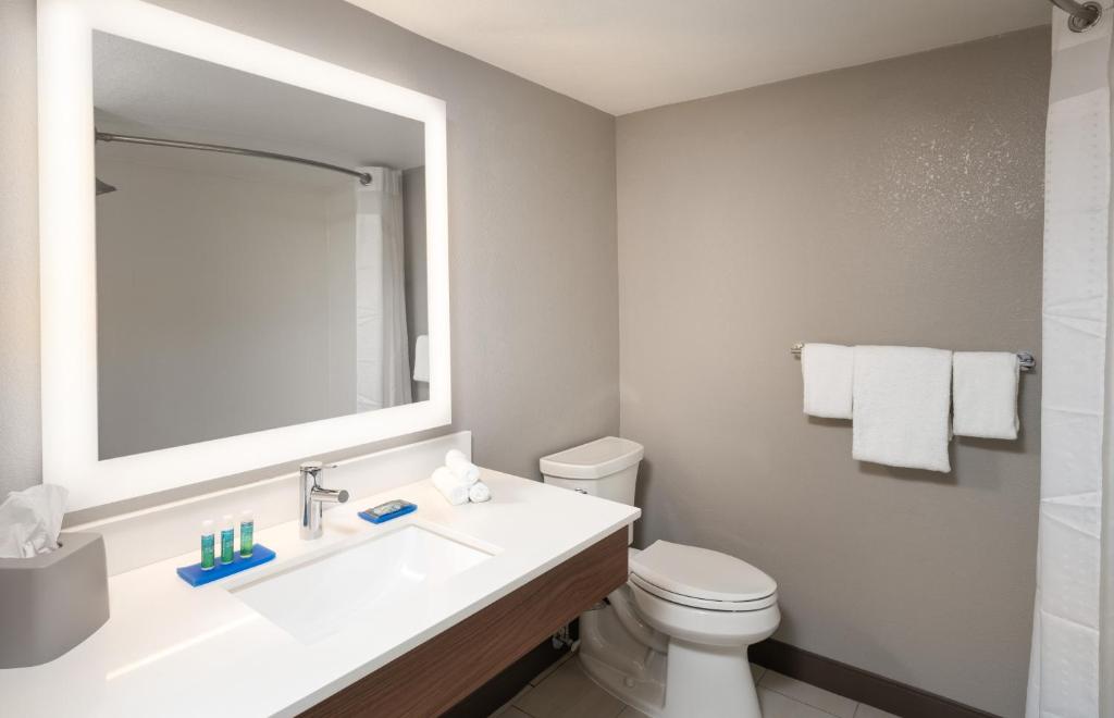 Holiday Inn Express Boca Raton - West photo
