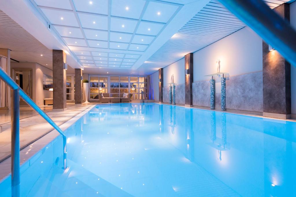 アトリウム ホテル マインツ (Atrium Hotel Mainz) スイミングプール