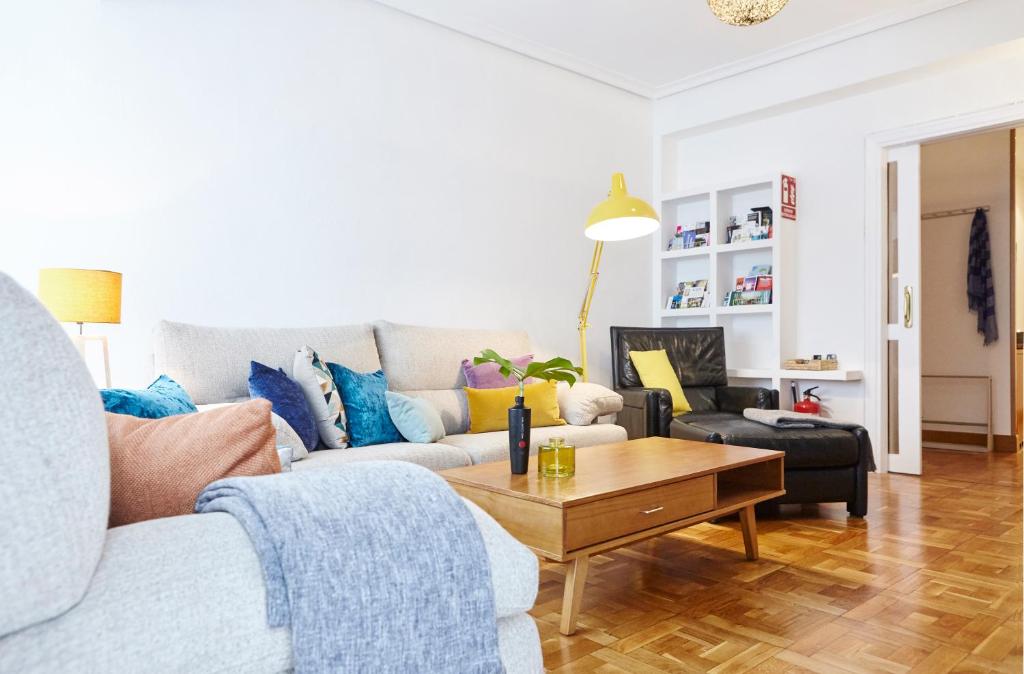 SALABERRIA APARTMENT with private garage - 5