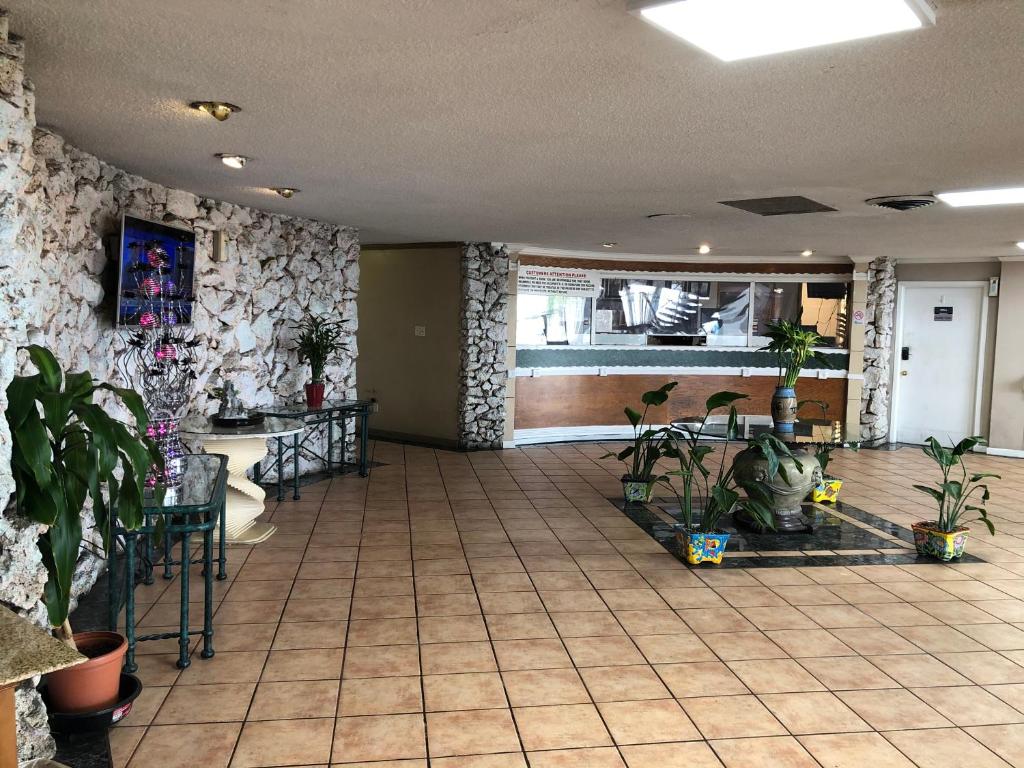 Lobby, Western Inn in Houston (TX)