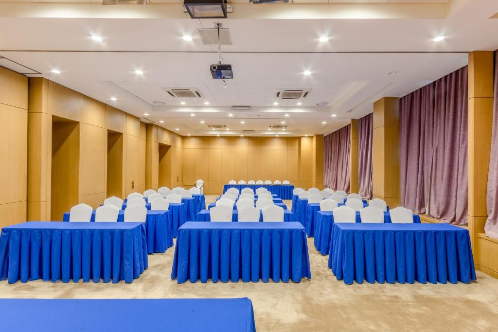 Business center
