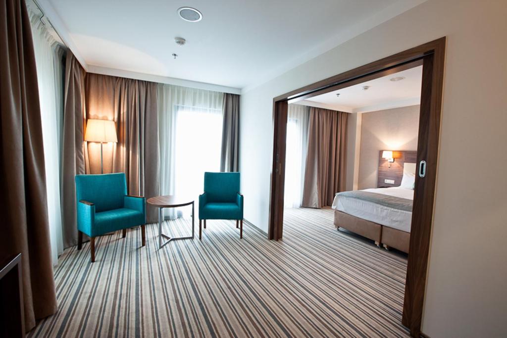 Holiday Inn Lodz Photo 1