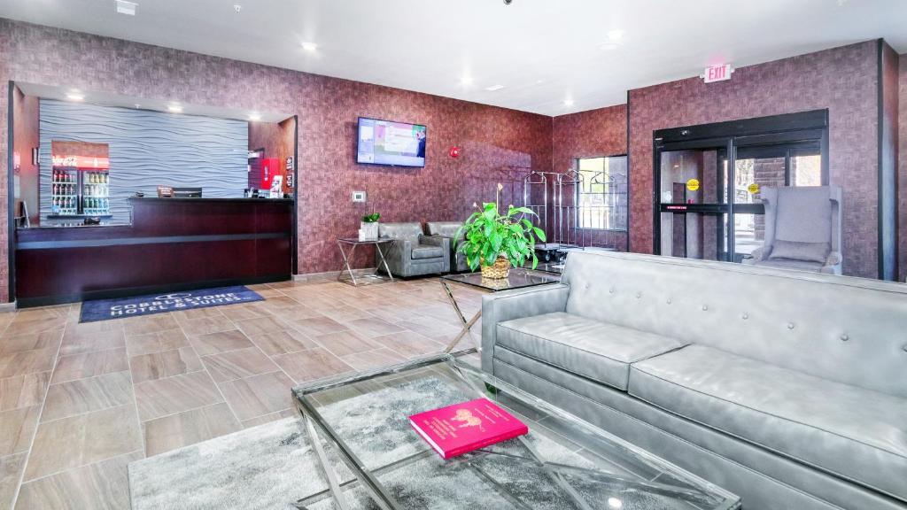 Cobblestone Hotel & Suites - Janesville photo