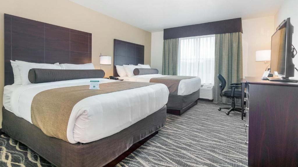 Cobblestone Hotel & Suites - Janesville photo
