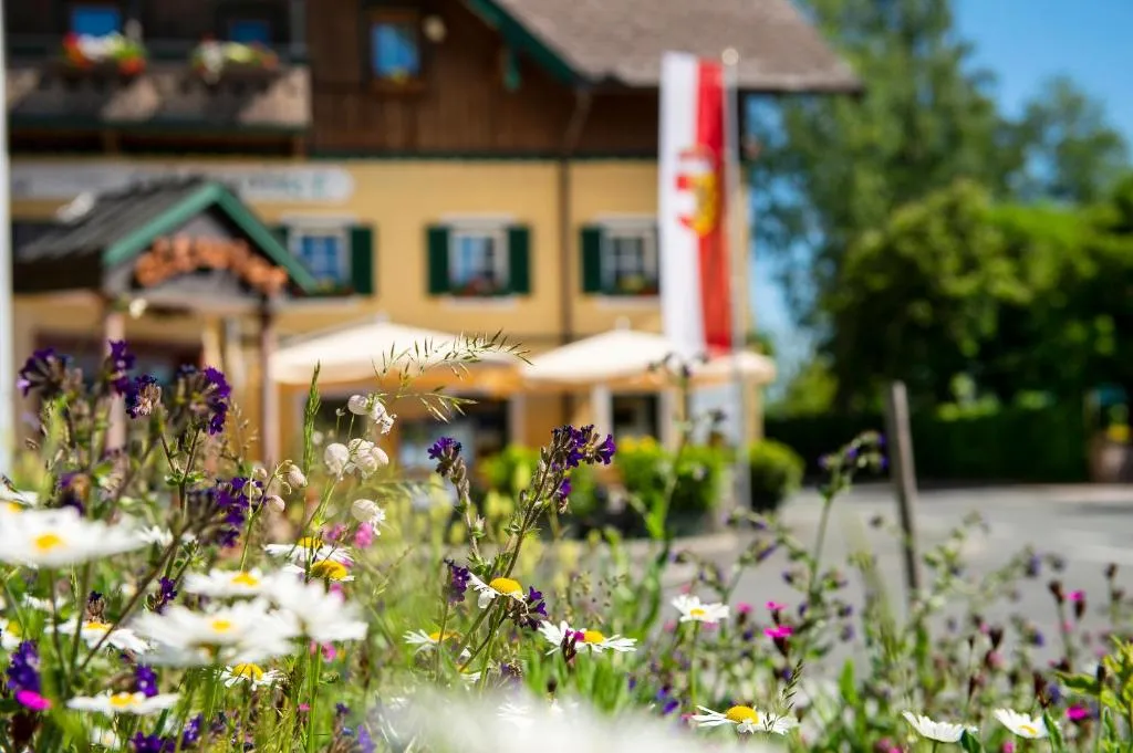 Hotel Landgasthof Altwirt, hotel in Seeham