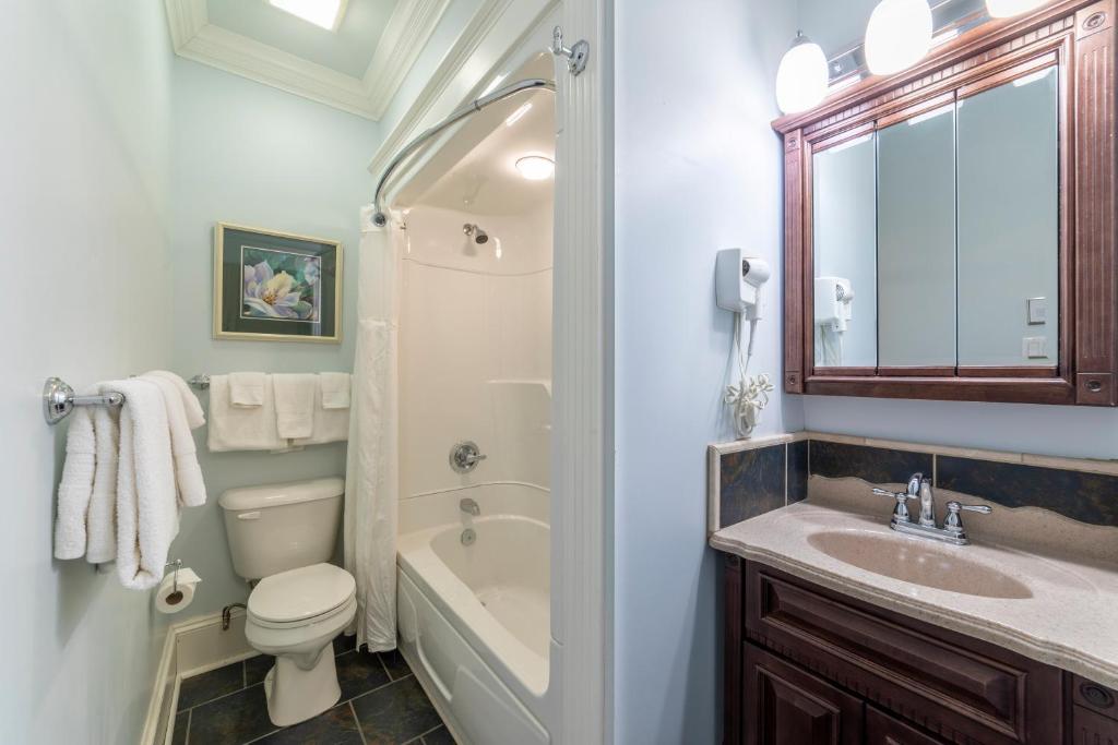 Chipman Hill Suites - Pratt House photo