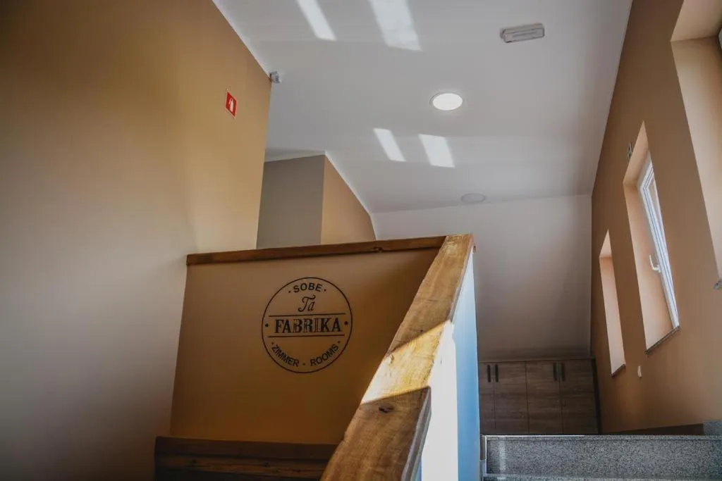 Ta Fabrika Restavracija,pizzerija in prenočišča, hotel in Dravograd