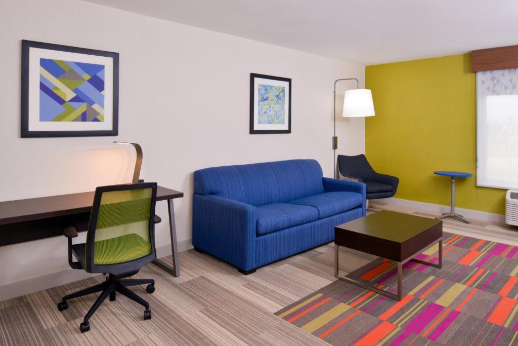 Holiday Inn Express And Suites Shreveport - Downtown photo