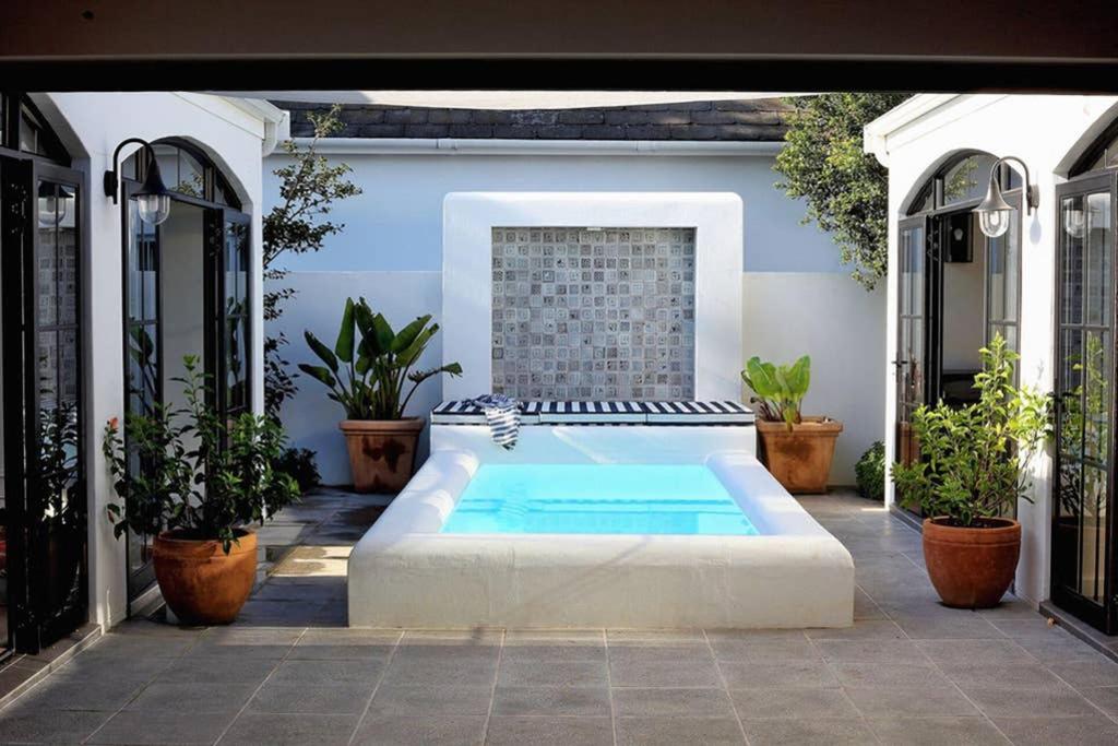 McFarlane Residence by Top Destinations Rentals, Hermanus
