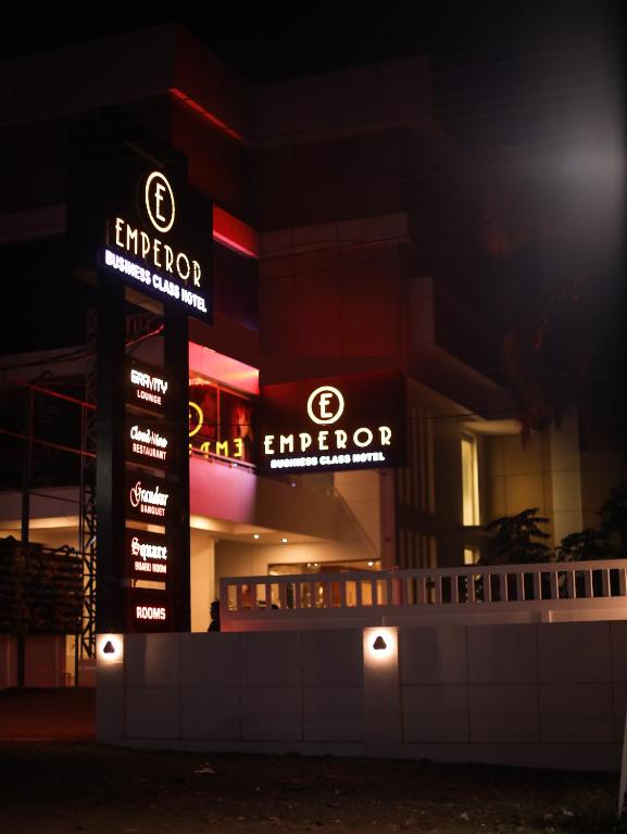 Hotel Emperor photo