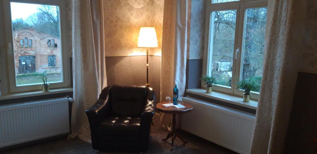 2. Schlossg..