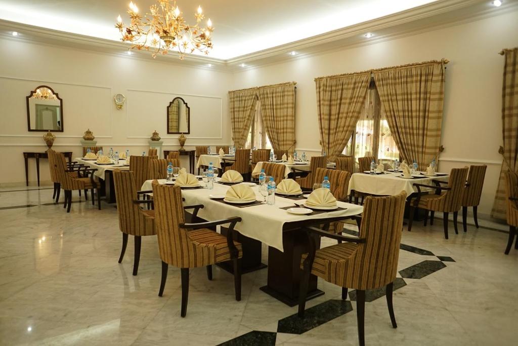 Etihad Club Flatties Hotel レストラン