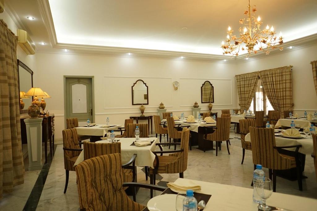 Etihad Club Flatties Hotel レストラン