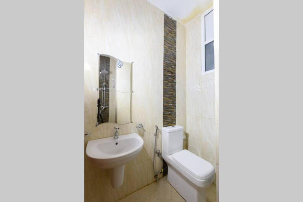 Amaze Residence luxury 2 bedroom apartment 5 photo