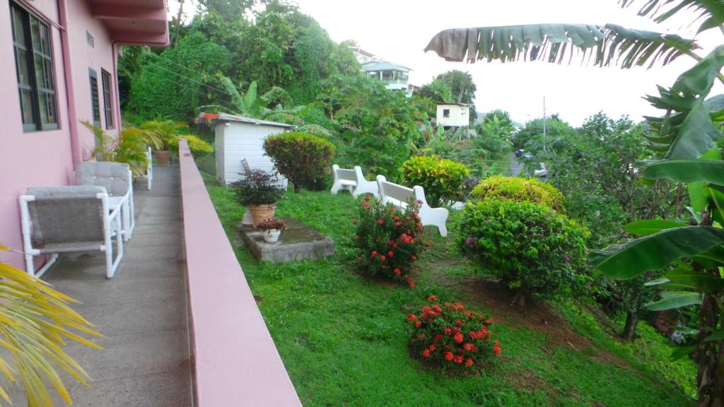 Garden, Top Ranking Hill View Guesthouse in Speyside
