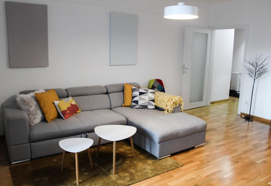 Bright, modern & cozy apartment - 2