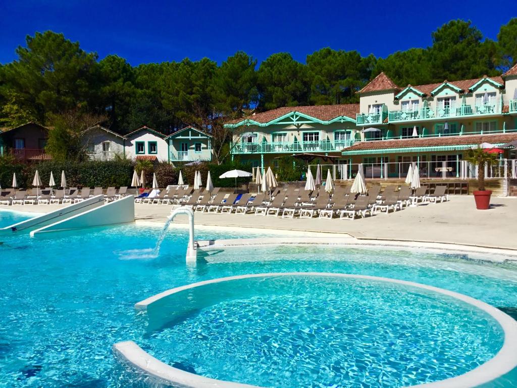 Lumineux, vue piscine, face au Golf, Lacanau Ocean - 4