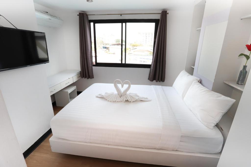 C Tower Hotel photo