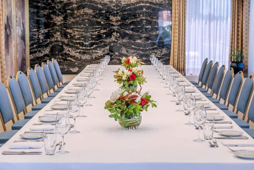Sala de reuniões / Salões de baile