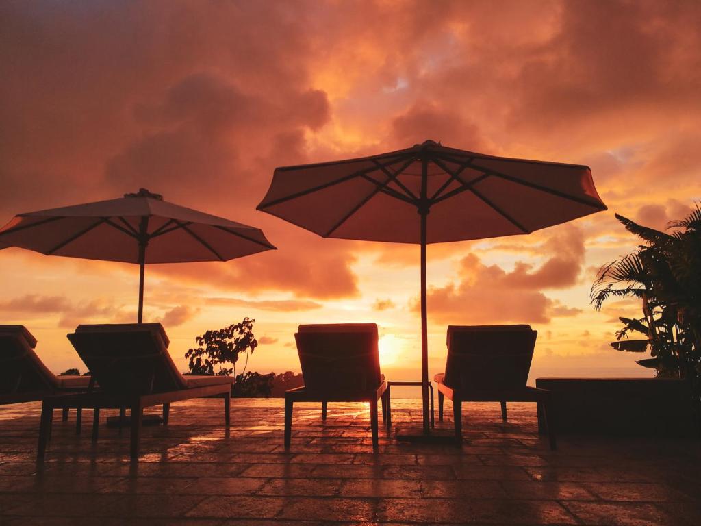 Hotel Three Sixty - Adults Only photo