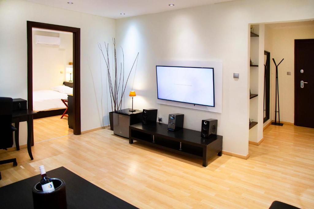 Athens Best location, 6 Ermou street, Syntagma square — Hotel in Athens
