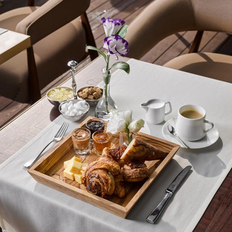 อาหารและเครื่องดื่ม