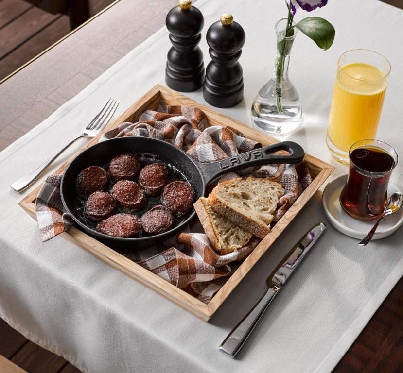 อาหารและเครื่องดื่ม