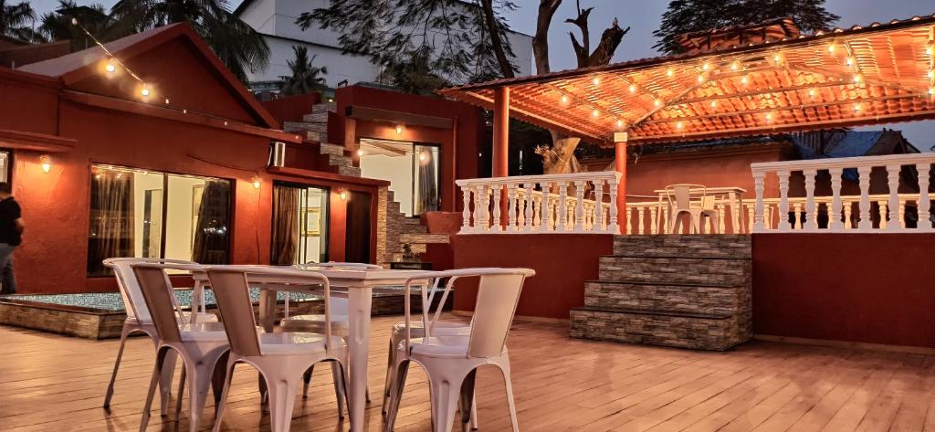 Villa 406, Dr Wade with Private Pool and Gazebo in Royal Palms Mumbai — Hotel in Mumbai