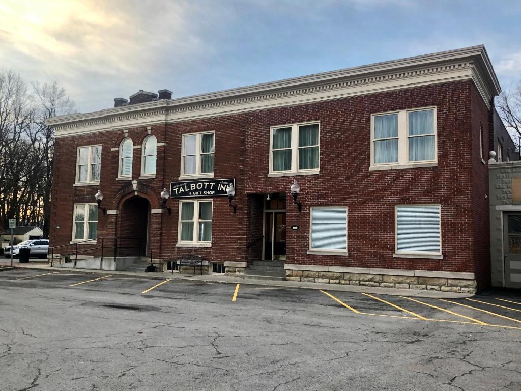 Talbott Tavern and Inn photo