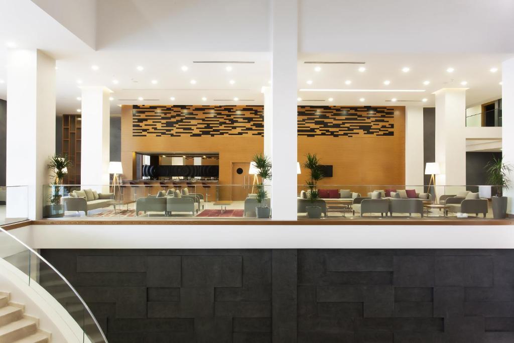Pub/Lounge