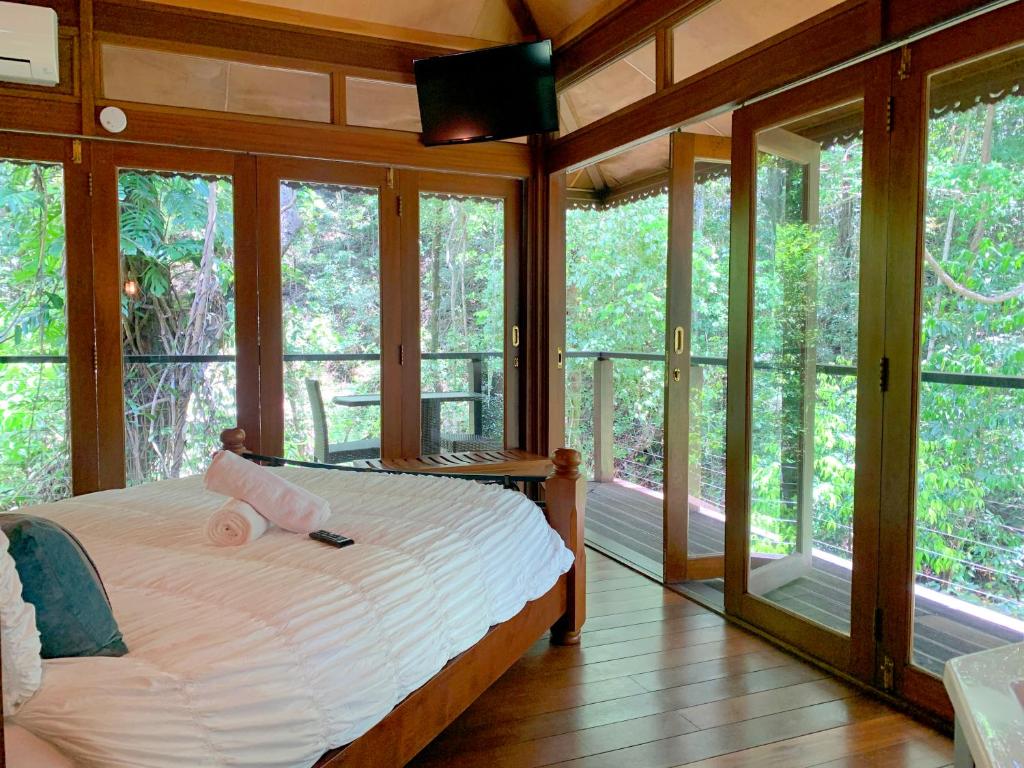 Cairns Rainforest Retreat photo