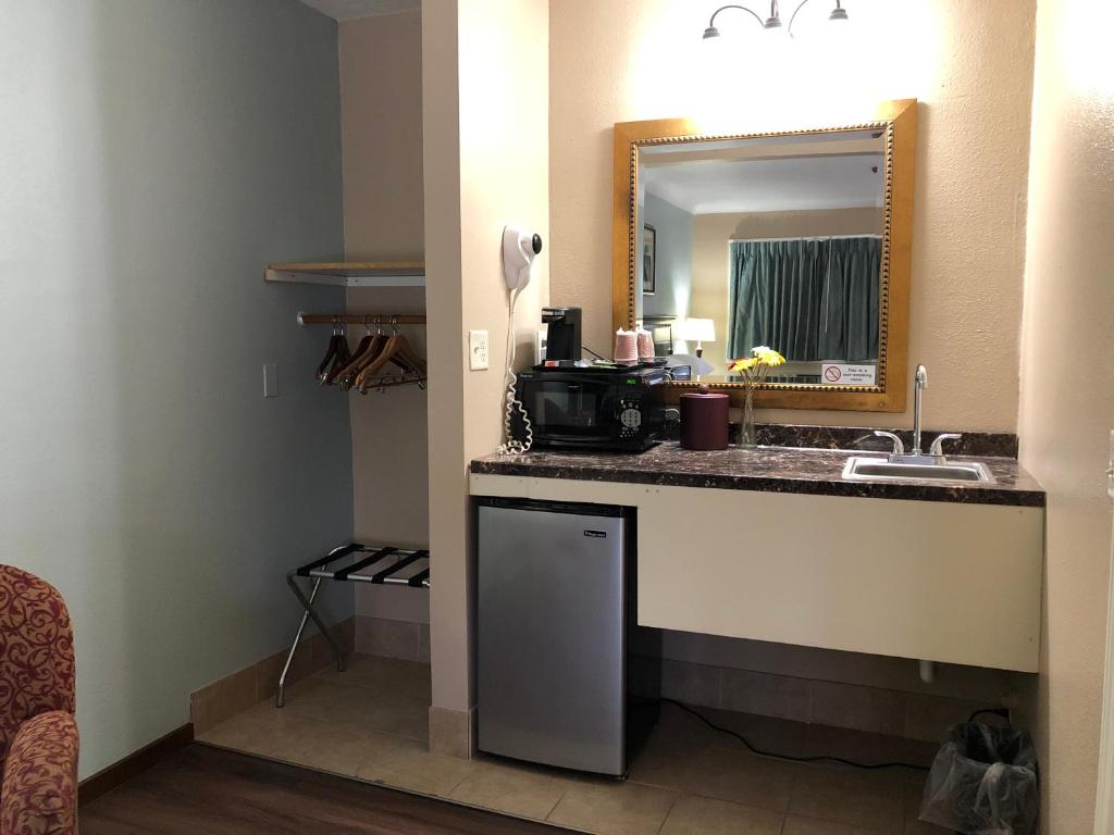 Value Inn Motel photo