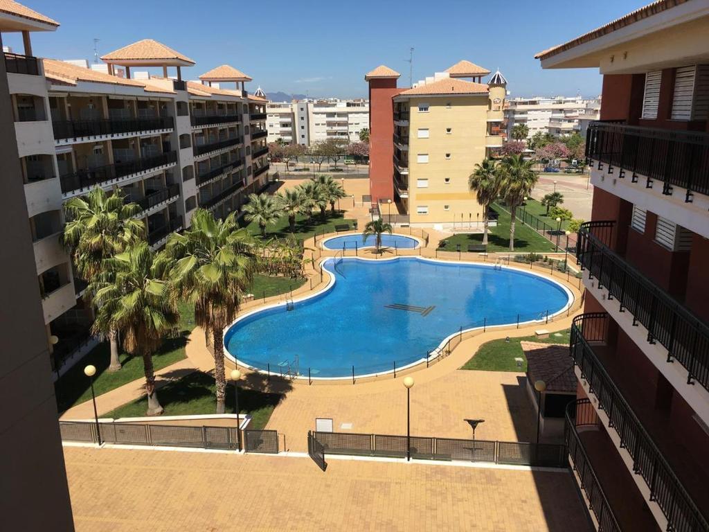 Urbanización Mar de Canet, 2 dormitorios con piscina comunitaria, garaje y wifi - 2