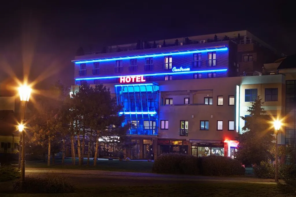 HOTEL CENTRUM with free parking, hotel in Nitra