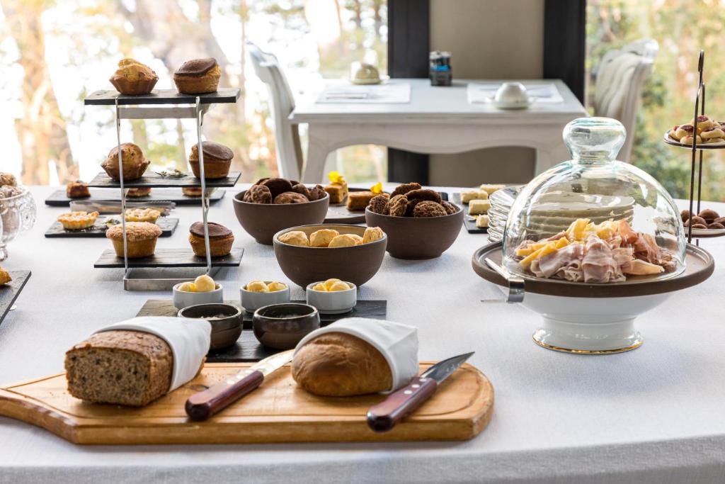 Food and beverages, Calfuco Wine Hotel & Spa in Villa la Angostura