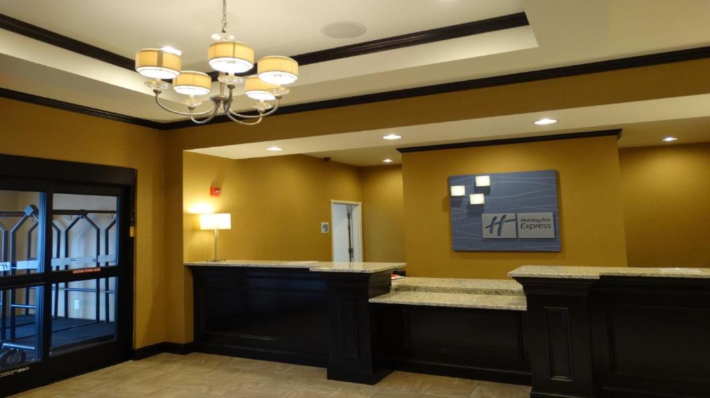 Holiday Inn Express and Suites Montgomery photo