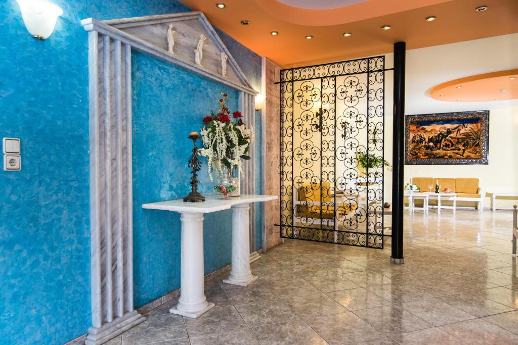 Oasis Studios フロント・ロビー