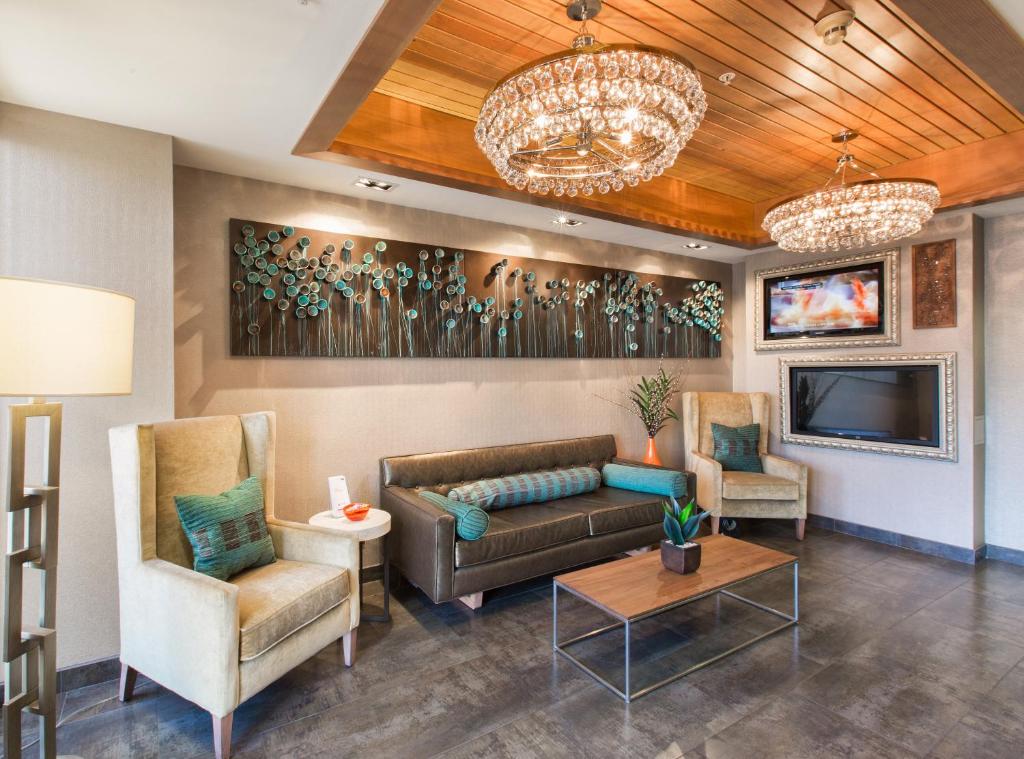 Holiday Inn Express Redwood City Central photo